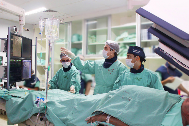 Cirurgia no Hospital Dom Orione, em Araguaína.