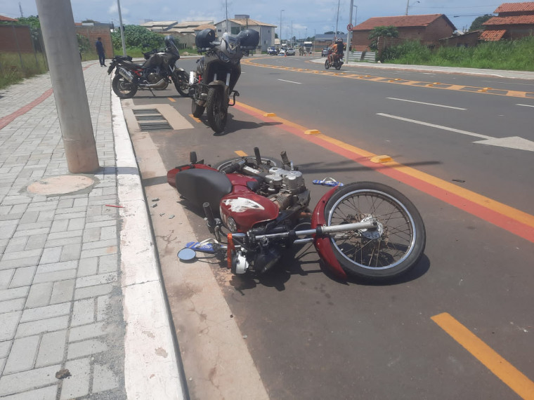 Motociclista morreu no local