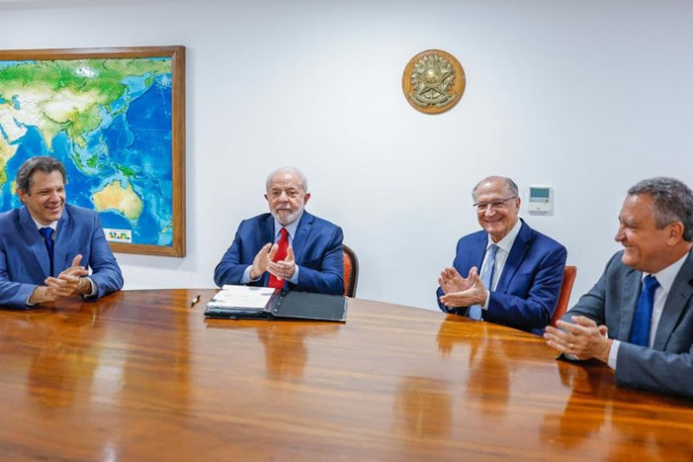 Presidente Lula com ministro da Fazenda, Fernando Haddad.