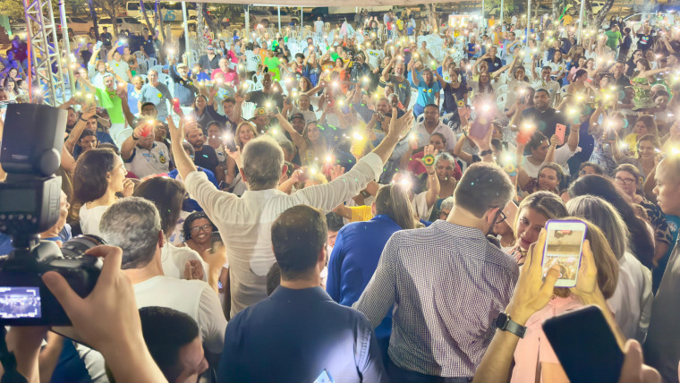 Reunio foi realizada no Pao Municipal.