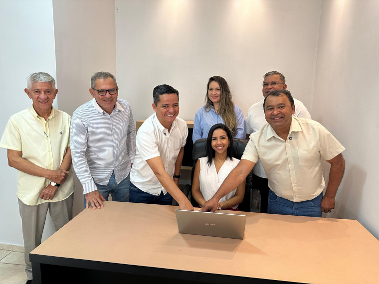 Registro de candidatura de Jorge Frederico e Elenil da Penha.