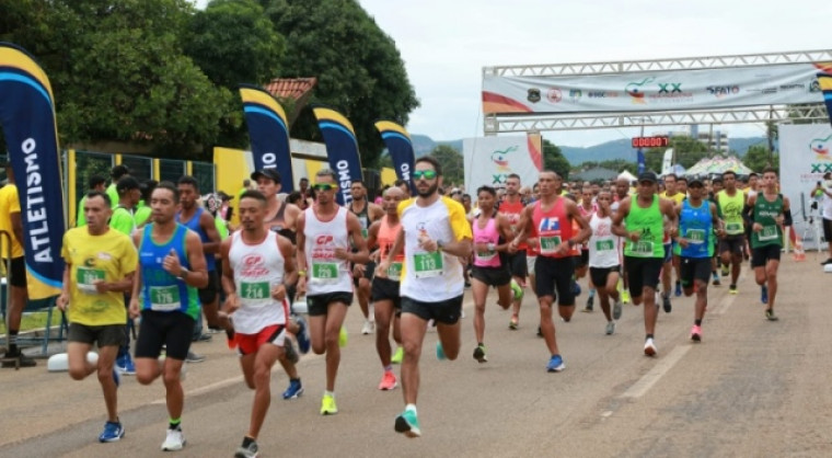 Atletas correndo maratona