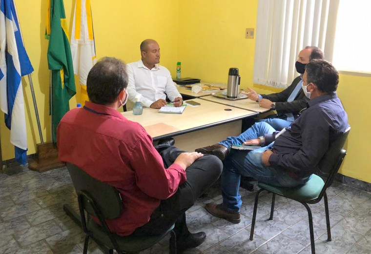O primeiro a receber a visita da comitiva foi o prefeito de Brejinho de Nazaré Marquim Nobre (MDB)
