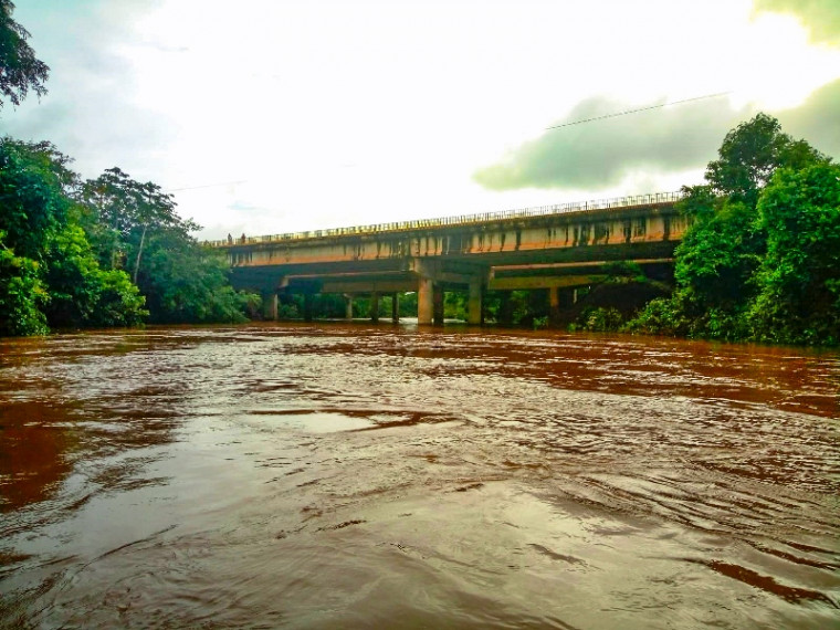 Ponte sobre o Rio Providência, em Miranorte, onde o garoto de 16 saltou quando brincava