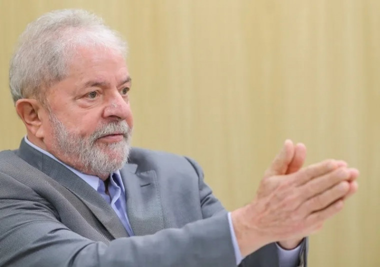 Ex-presidente Lula não recebe homenagem na Aleto