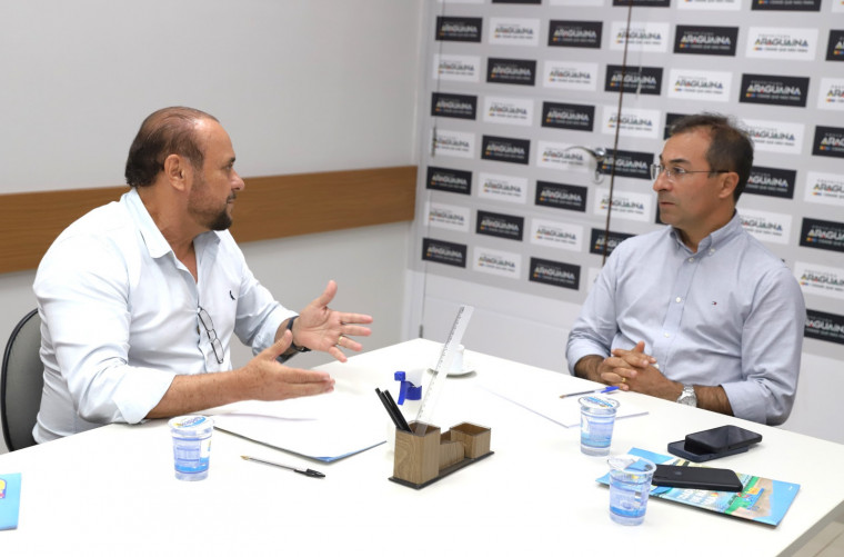 Presidente da Aciara, William Rezende, e o prefeito, Wagner Rodrigues.