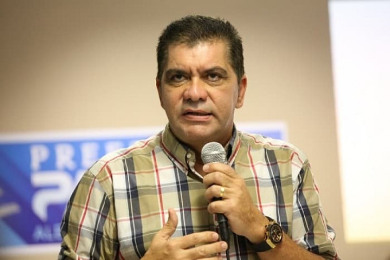 Candidato a governador Carlos Amastha (PSB)