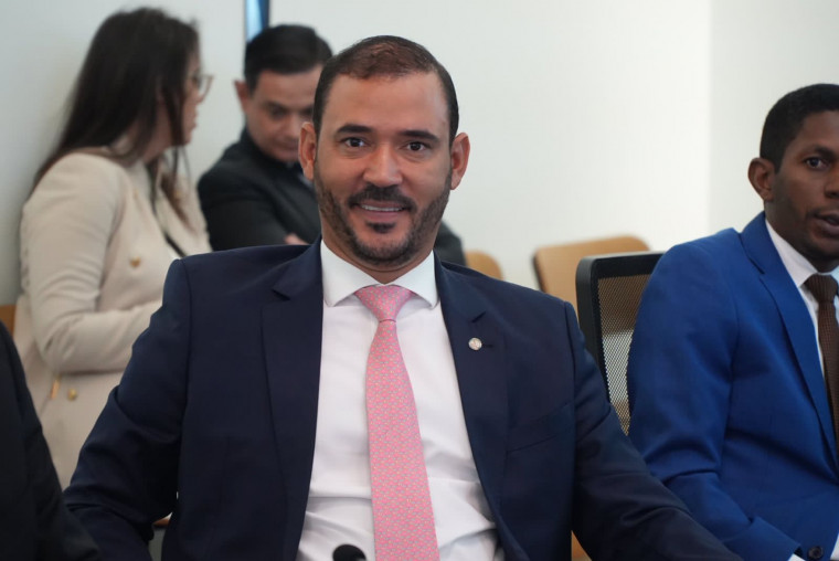 Vicentinho Júnior assume vice-presidência da Região Norte na Frente Parlamentar da Agropecuária