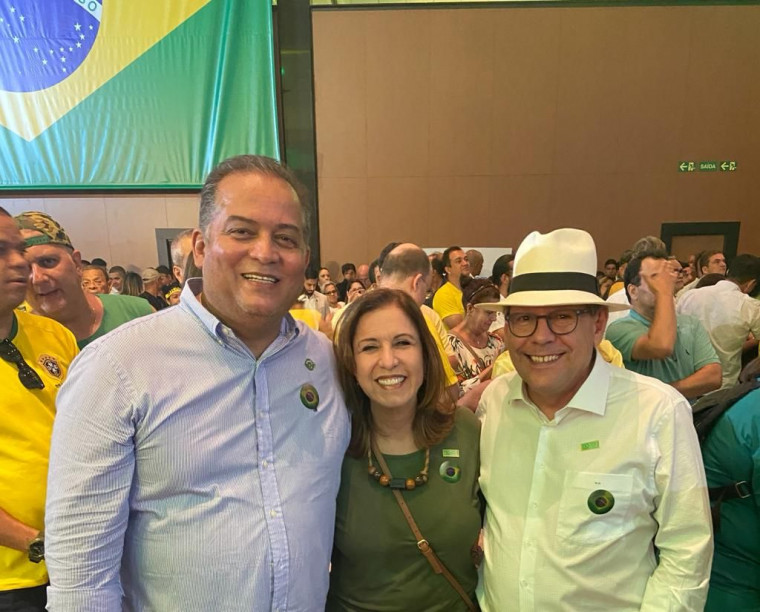Eduardo Gomes, Ronaldo Dimas e Nilmar Ruiz