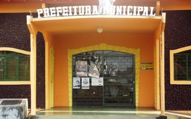 Entrada principal da prefeitura de Augustinópolis