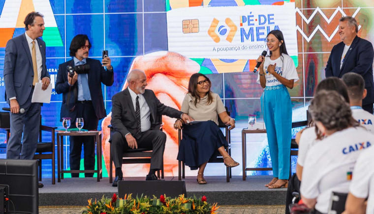 Tocantins participa do anúncio do pagamento da primeira parcela do programa Pé-de-Meia