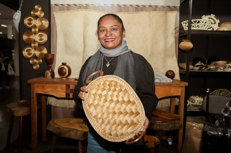 A presidente da Associação Dianopolina de Artesãos, Eliene Bispo