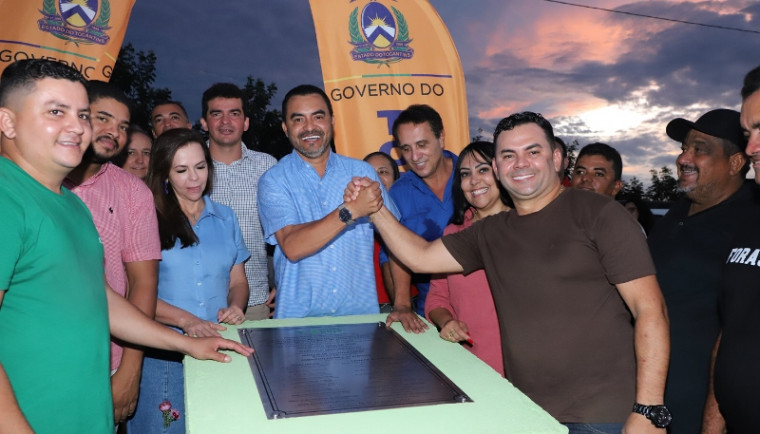 Governador Wanderlei Barbosa participou das inaugurações em Rio dos Bois
