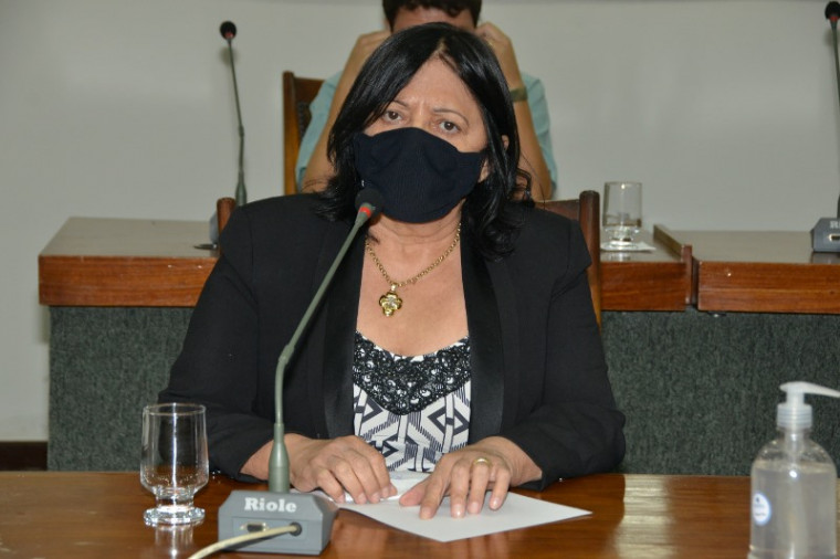 Deputada Valderez