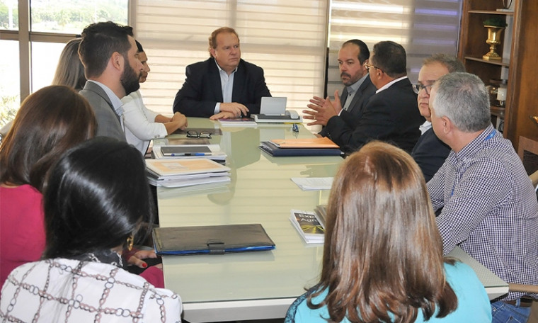 Reunião no Palácio Araguaia