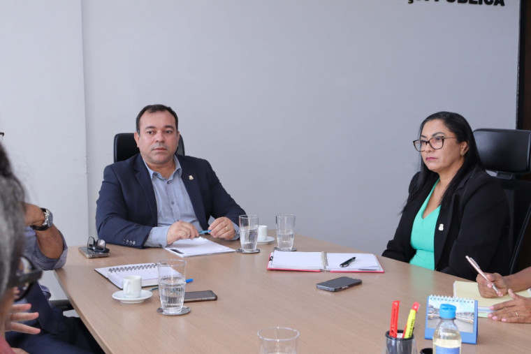 o Secretário autorizou a contratação de profissionais para o IML de Palmas