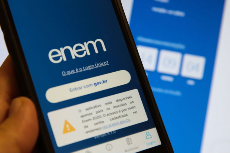 Estudante pode acessar o resultado no aplicativo Enem.