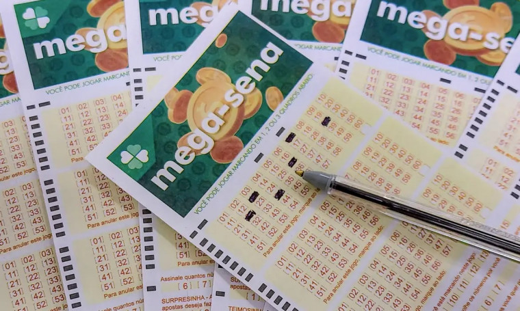Mega-Sena acumula novamente e vai sorter R$ 120 milhões.