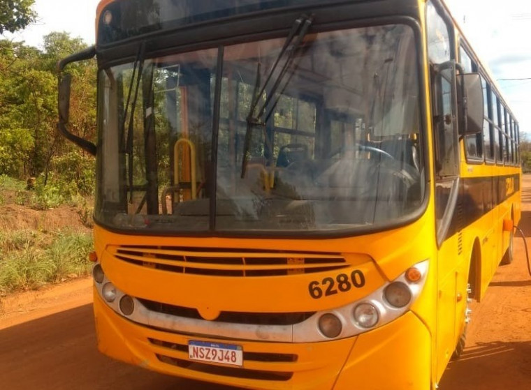 Ônibus escolar furtado em Luzimangues, Porto Nacional
