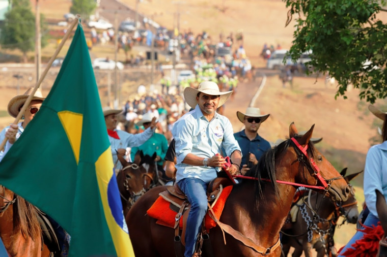 Wanderlei Barbosa durante cavalgada em Monte Santo