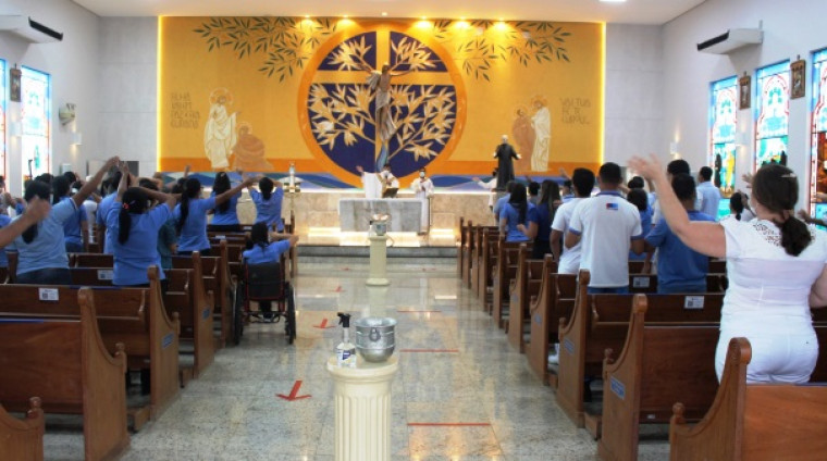 A Missa foi celebrada na capela anexa ao hospital