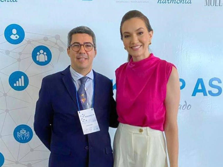 O cirurgião Elder Feltrim e a estomaterapeuta Gabriela Mollo representaram o Hospital Dom Orione nos congressos internacionais