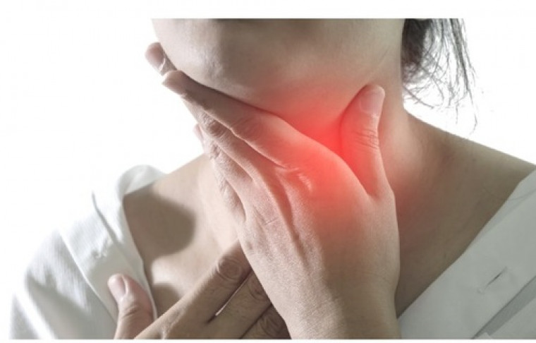 Coceira na garganta pode ser causada por diversos fatores