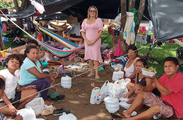 Venezuelanos acampados em Guaraí