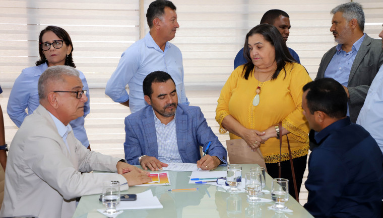 Reunião teve os prefeitos de São Félix, Lagoa do Tocantins, Lizarda, Mateiros, Novo Acordo