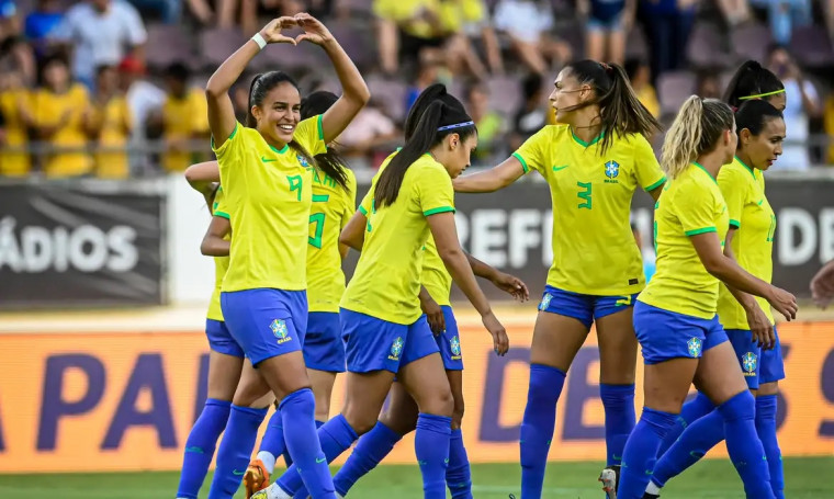Seleção brasileira de futebol feminino estreia às 14 horas nas Olímpiadas 2024.