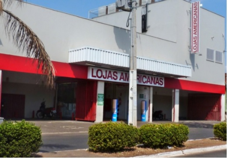 Lojas Americanas localizada na Avenida Prefeito João de Sousa Lima