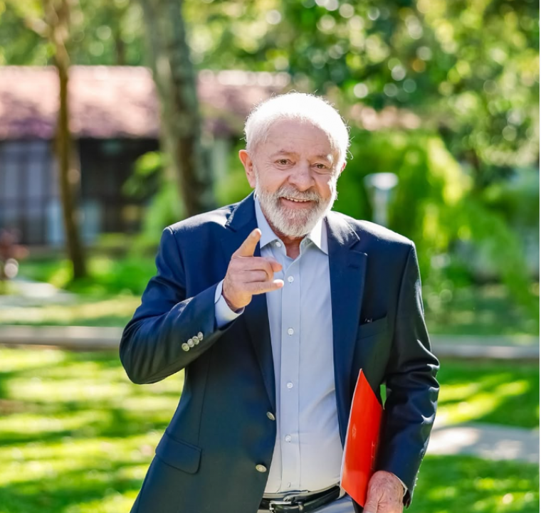 Queda histórica na popularidade de Lula preocupa governo e desafia perspectivas para 2026