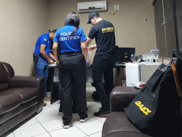 Operação do GAECO para investigar contratos de locação de veículos na Câmara de Araguaína.