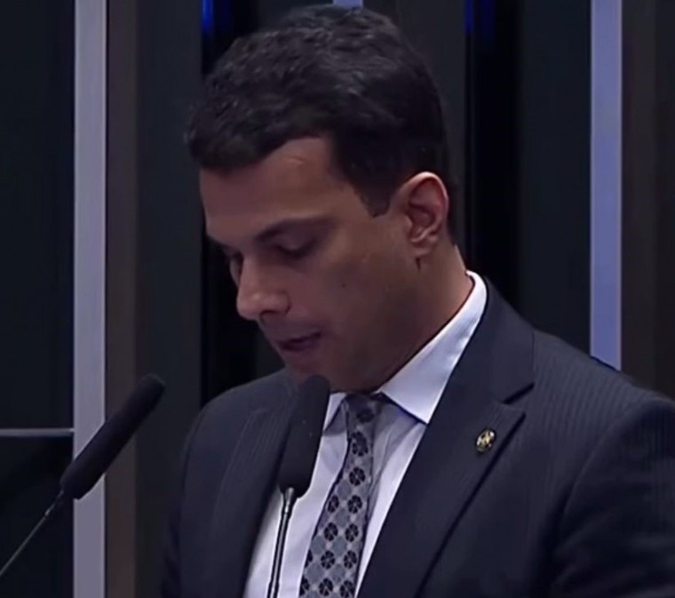 Senador Irajá usou a tribuna do Senado para criticar os gastos com pessoal no Governo do Tocantins