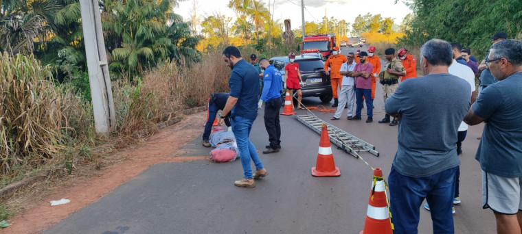 PM, Polícia Civil, Corpo de Bombeiros, IML e Polícia Científica compareceram ao local