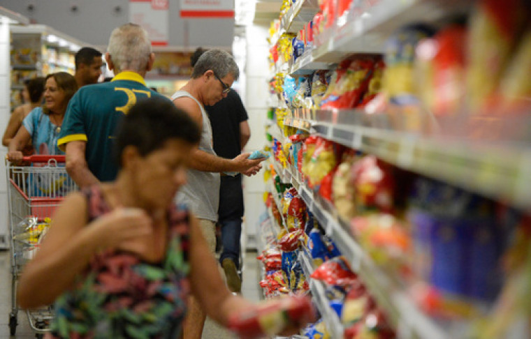 No caso de bens e serviços específicos, a reforma tributária prevê a redução de 60% da alíquota