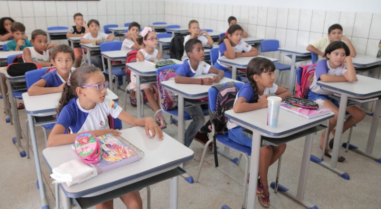 O ano letivo inicia na segunda-feira, 3