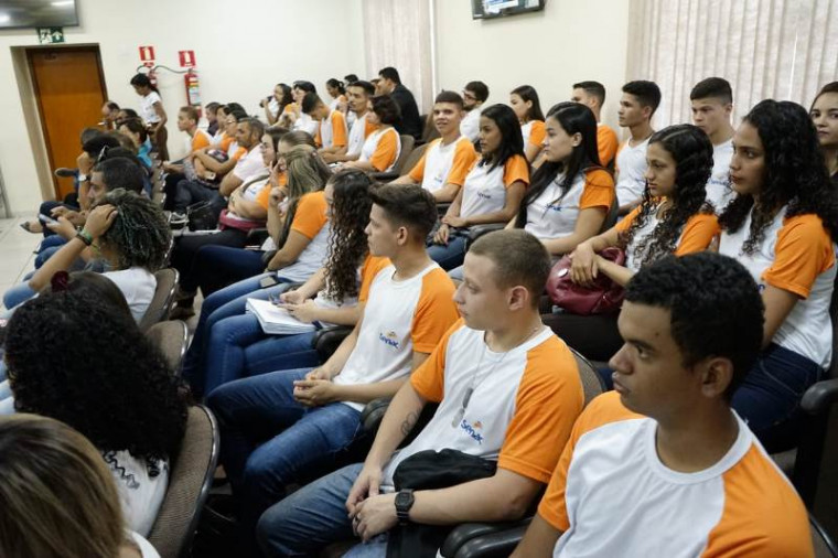 Estudantes na sessão