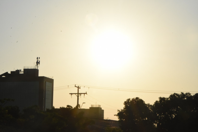 Alguns municípios tocantinenses podem registrar temperaturas entre 38°C e 40°C.