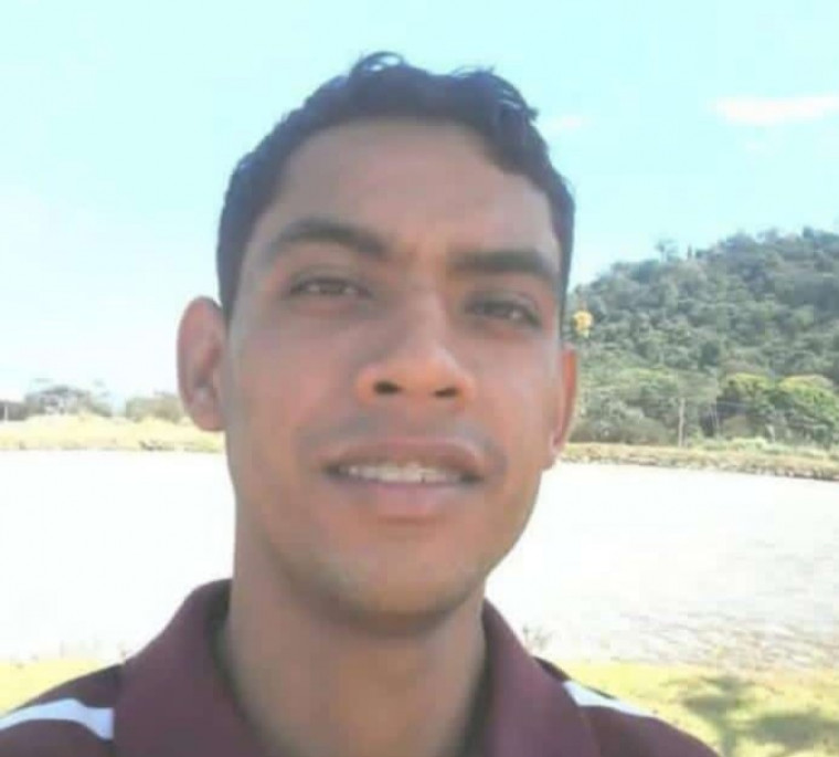 Emanuel Luiz Fragoso de 38 anos