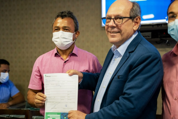 Kita Maciel e Ronaldo Dimas