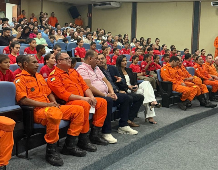Aula inaugural do Programa