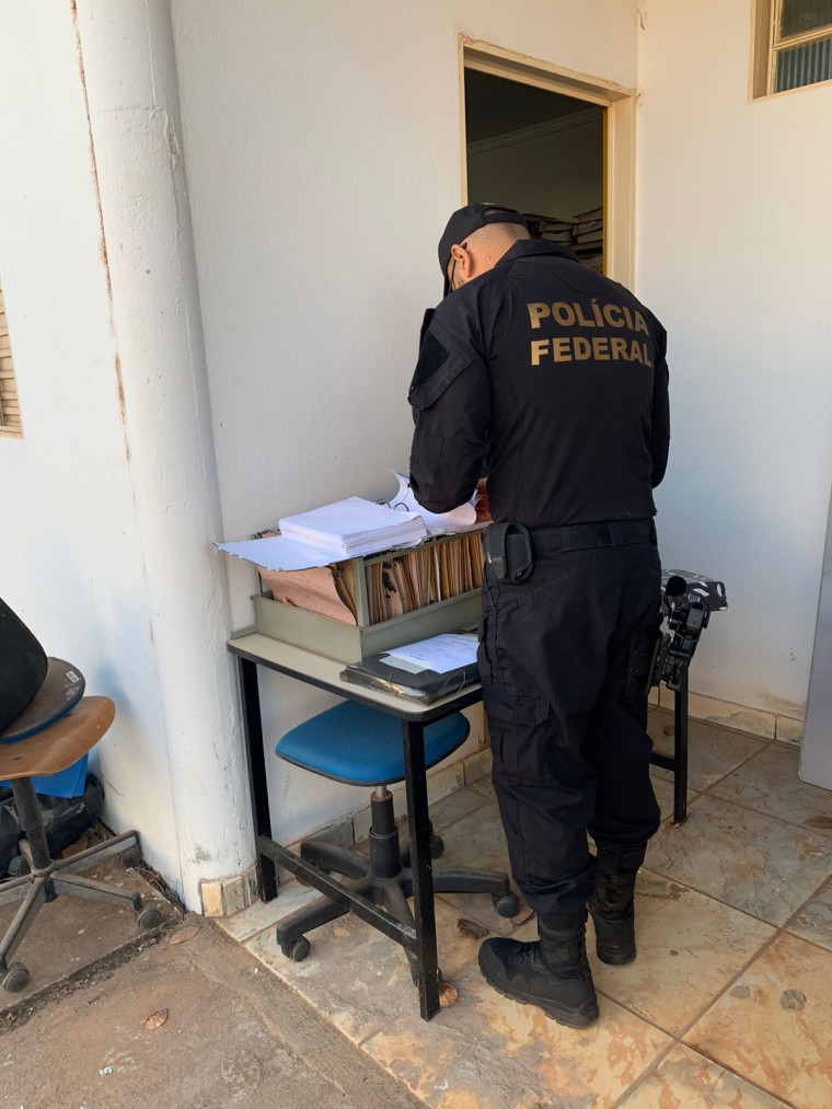 PF vasculha documentos relativos ao transporte escolar