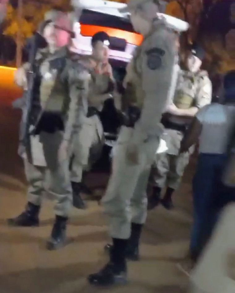 Homem foi encontrado pelos populares abusando da criança