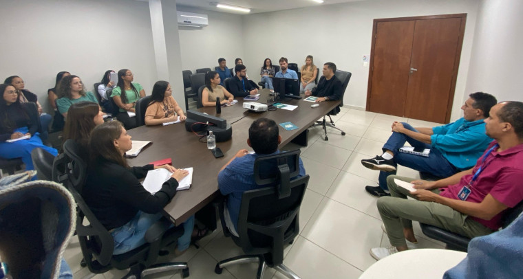 Reunião no Nupref para debater a regularização fundiária de cidades