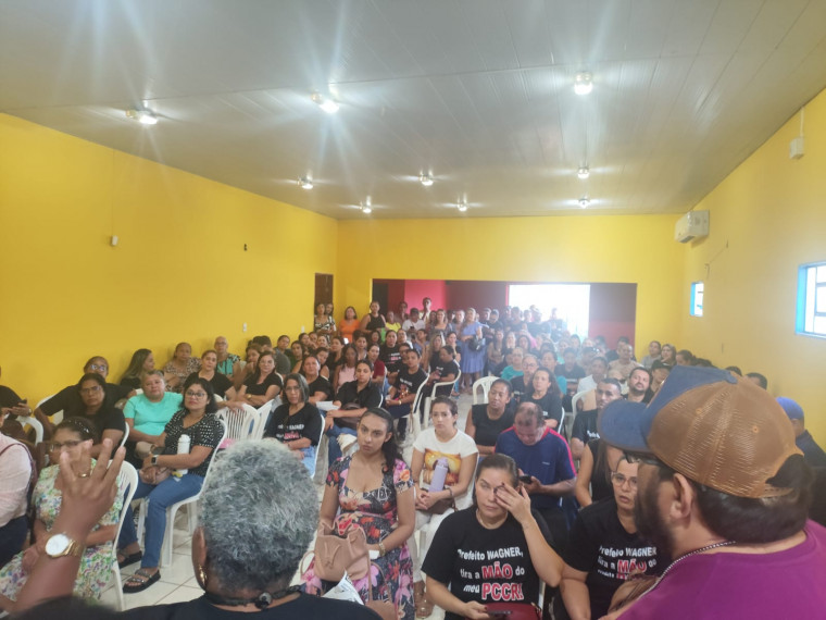 Greve foi deliberada durante reunião no dia 30 de abril, segundo o Sintet