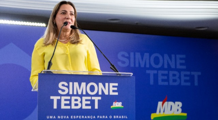 Deputada Dulce Miranda durante discurso