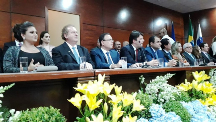 Autoridades presentes na posse