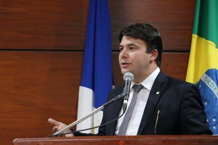 Gedeon Pitaluga é presidente da OAB/TO
