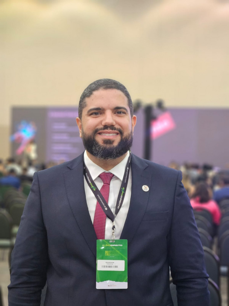 Advogado tocantinense Roger Sousa Kühn